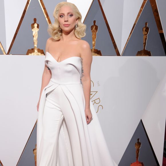 Antes e depois de Lady Gaga: 50 fotos que comprovam a evolução da moda e beleza da cantora desde 2005