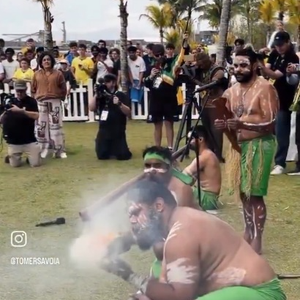 Wulgurukaba Walkabouts realizaram uma cerimônia tradicional para receber a Seleção Brasileira em Townsville, na Austrália