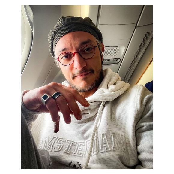 Nas páginas das redes sociais, após repercutir a notícia do possível romance entre Allan e Débora, vários internautas fizeram uma série de comentários.