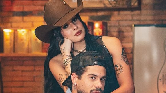 Namoro de Zé Felipe e Ana Castela confirmado!? Poliana Rocha envia carta aberta e sugestiva ao filho e a Virginia: 'Novo capítulo da vida'