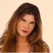 'Tive que me conter': aos 62 anos e com mais de três décadas de carreira, Cristiana Oliveira expõe a maior dificuldade para fazer sua 1ª novela vertical, 'Então é amor?'