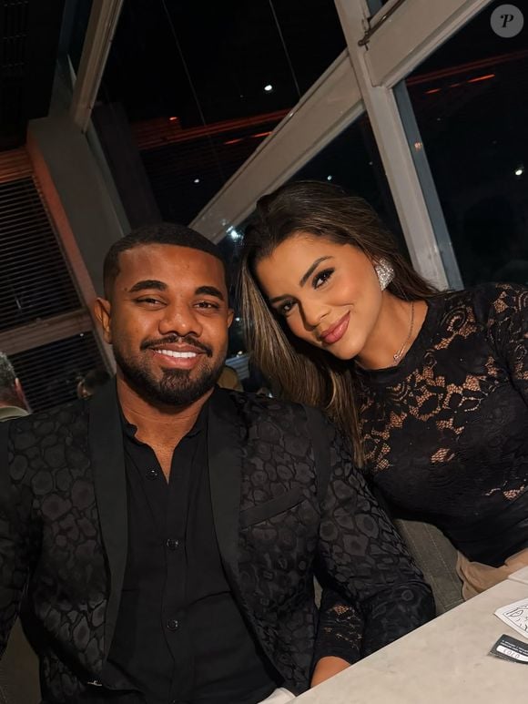 Davi Brito e Emilly Araújo se casaram em segredo e não contaram para ninguém, incluindo Elisangela Brito, mãe do famoso