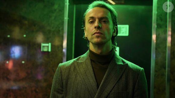 Atilla reage ao ser encarado por Lale no capítulo da novela 'Coração de Mãe' de segunda-feira 6 de abril de 2026