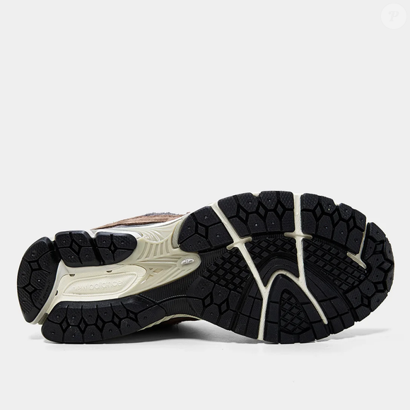 Tecnologias ABZORB e N-ergy garantem amortecimento e reforçam proposta de conforto do New Balance 2002D