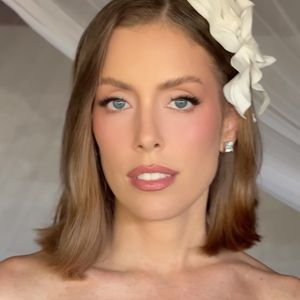 Para isso, Fabiana Justus contou com a dermatologista Gisele Guerra, que escolheu o Protocolo Luminna Longevidade para seu tratamento