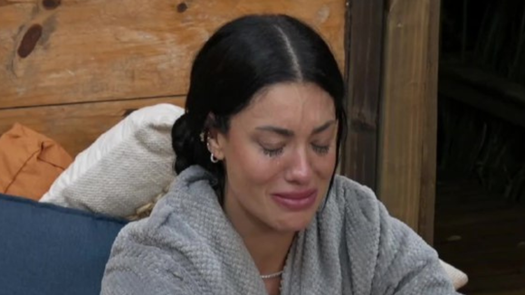 Rayane Figliuzzi vai ser eliminada hoje (27/11) de 'A Fazenda 17'? Enquete UOL ATUALIZADA à noite mostra cenário complicado para peoa