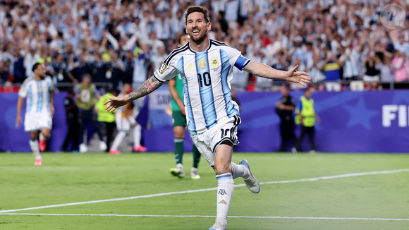 Quase ninguém lembra, mas Lionel Messi foi expulso pela primeira vez com a camisa do Barcelona após um lance envolvendo Asier Villalibre em decisão