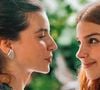 Lorena e Juquinha surgiram usando vestidos mini exclusivos, sofisticados e completamente diferentes entre si. O resultado, segundo pessoas dos bastidores, deixou Alanis Guillen e Gabriela Medvedovski deslumbrantes em cena.
