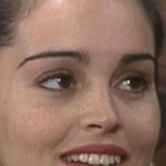 Qual é final de Carmem na novela 'A Viagem' ? Ela se casa com Igor (Jayme Periard), novo personagem que chega à história.