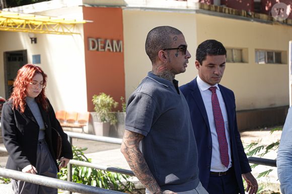 Expulso do 'BBB 23', em acusação de importunação sexual MC Guimê prestou depoimento em delegacia do Rio de Janeiro em março de 2023: mais tarde, a acusação não seria aceita pela Justiça