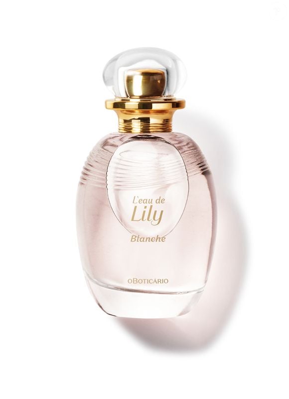 Já o L’eau de Lily Blanche (O Boticário) - 75ml | R$ 219,90 - combina 'frescor floral das delicadas pétalas do Jasmim Air' com notas cítricas, garantindo elegância e suavidade ideais para o ambiente de trabalho
