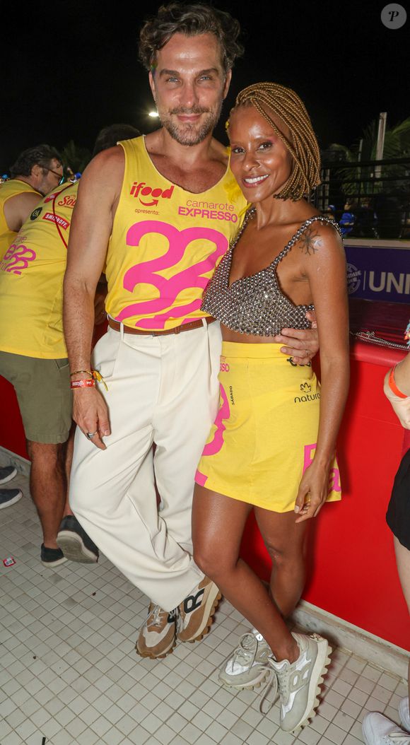 Carnaval de Salvador: Aline Wirley e Igor Rickli combinaram abadás no Camarote 2222