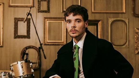 'Esse morde a fronha': marido de Sasha Meneghel, João Lucas desabafa sobre ofensas na web e critica masculinidade tóxica. 'Tentam me atacar'