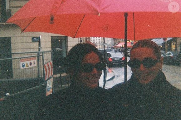Fotos de Bruna Marquezine e Sasha foram desde o cotidiano até as diversas viagens feitas pelas amigas