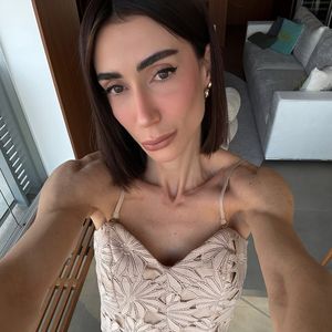 Confinada em 'A Fazenda 17', a jornalista Michelle Barros tem 46 anos