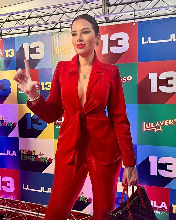 Ariadna Arantes relatou ter ouvido barulho de explosão perto do hotel onde está em Dubai após início de confronto Irã x Israel/EUA