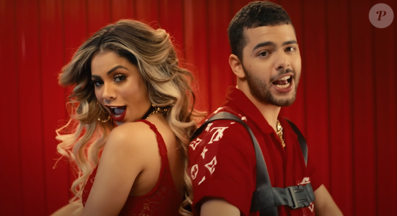 Pedro Sampaio e Lexa na época do lançamento da música "Chama Ela", em 2022