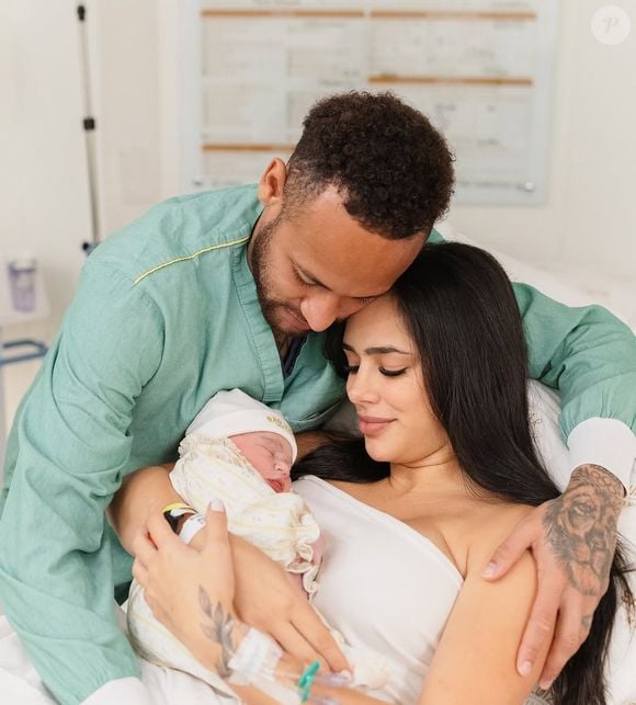 Mel, segunda filha de Neymar com Bruna Biancardi, nasceu no último sábado, 05 de julho de 2025.