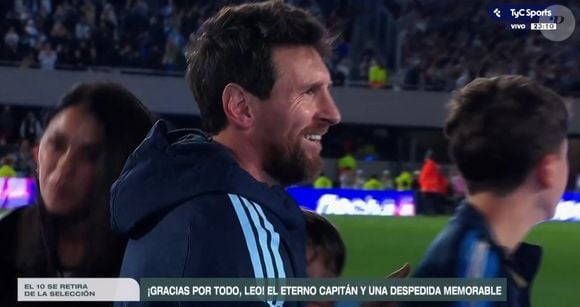 Lionel Messi se despediu da seleção argentina aos 39 anos com vitória por 3 a 0 sobre Benim, gol, duas assistências e uma grande festa no Monumental de Núñez