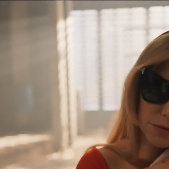 Samira (Fernanda Vasconcellos) se veste como Nazaré para roubar neta de Gerluce no final de 'Três Graças'