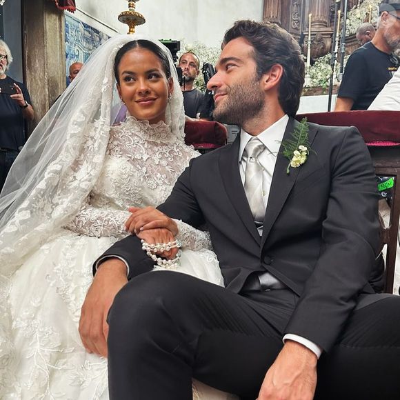 Maria de Fátima sobe ao altar com Afonso Roitman em grande estilo