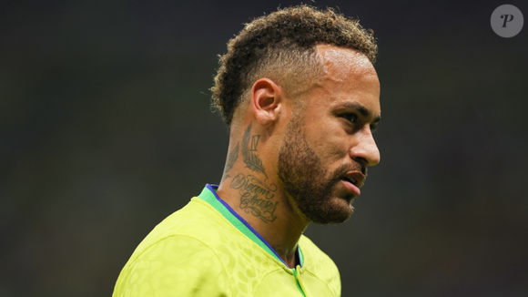 Segundo o Estadão, Neymar ainda deve aparecer na pré-lista de convocados que será enviada à Fifa, mas deverá provar que merece uma vaga na lista final