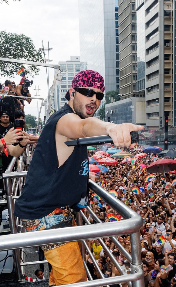 Pedro Sampaio contou, em um vídeo produzido para o Spotify, que uma famosa cantora gravou o gemido escutado na faixa