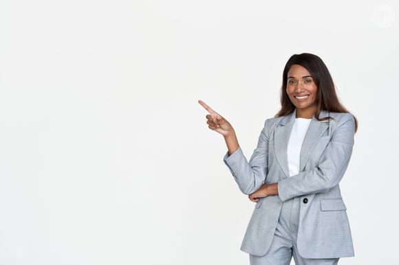 O cinza se associa às pessoas que o preferem geralmente têm um pensamento lógico, evitam os impulsos e valorizam a estabilidade por cima do drama emocional