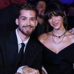 Bruna Marquezine comenta pela 1ª vez em fotos de João Guilherme, após festa de aniversário do namorado, e diante das polêmicas que estão rondando a internet.