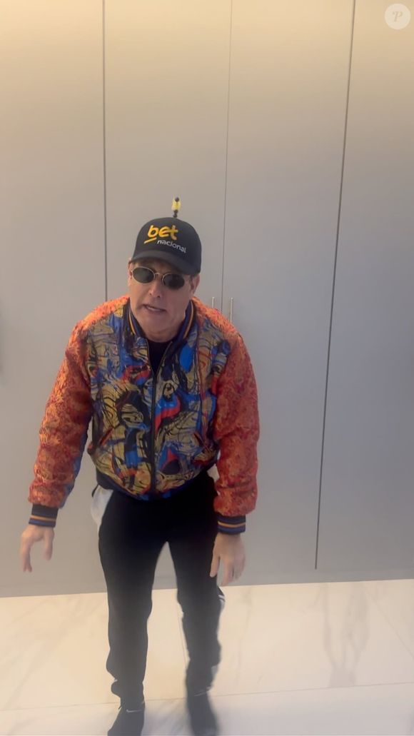 Sérgio Mallandro: ‘Eu tive que fazer um exame para provar que eu nunca usei drogas, mas ninguém publicou isso. Minha mãe foi parar no hospital por causa disso’