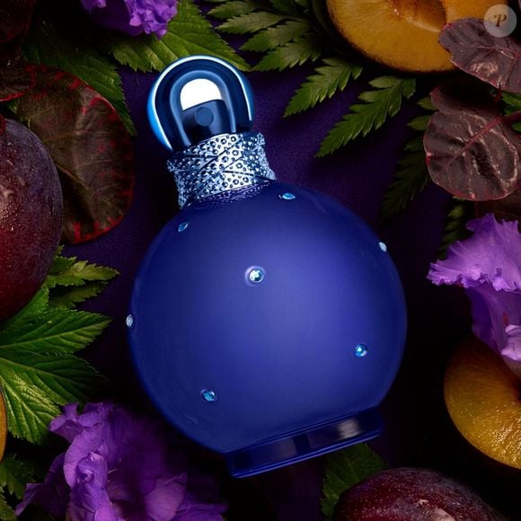 Com uma mistura descrita como doce e sensual, o Midnight Fantasy foi pensado para criar uma atmosfera de mistério e paixão durante a noite