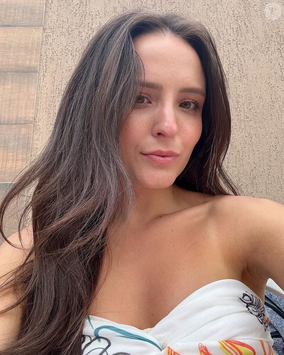 Larissa Manoela ‘é a gestora da sua própria carreira, tomando todas as decisões artísticas e comerciais’, inicia o comunicado