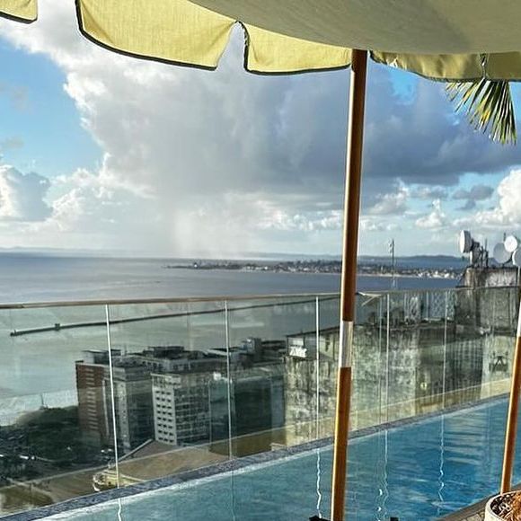 Além da atriz, famosas como Giovanna Antonelli, Andrea de Andrade, Isabelle Nogueira e Juju Salimeni já realizaram o Harmonize Gold