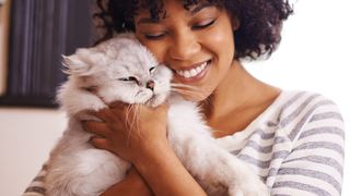 Adeus Brasilcore e Clean Girl: a nova tendência para looks vai pegar de surpresa quem ama gatos; descubra!