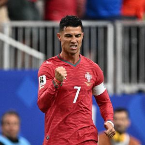 Cristiano Ronaldo tem 41 anos e sempre diz que pretende continuar jogando futebol até quando seu corpo aguentar