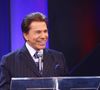 Autor da novela 'Terra Nostra' Benedito Ruy Barbosa foi alertado por Silvio Santos que Globo lhe faria pressão para desistir do contrato com o SBT