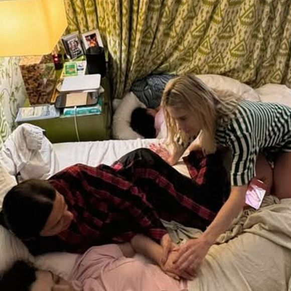 Carolina Dieckmmann contou que passou os últimos 4 dias grudada em Preta Gil