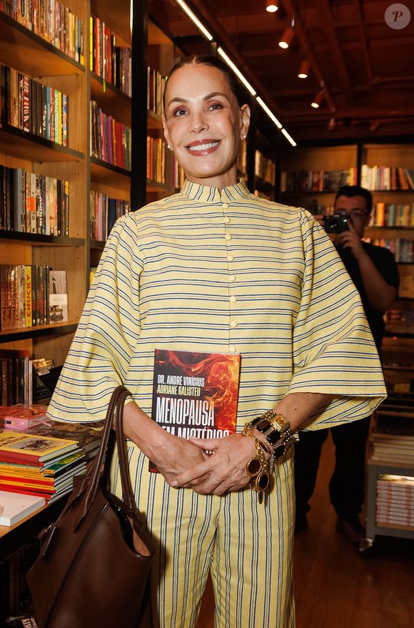 Carolina Ferraz não terá a oportunidade de se despedir dos espectadores. Segundo o jornal Folha de São Paulo, ela já não estará presente no próximo domingo (12)
