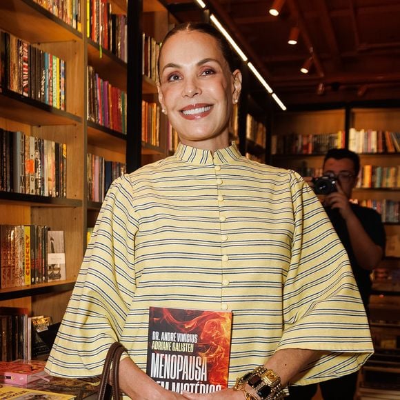 Carolina Ferraz não terá a oportunidade de se despedir dos espectadores. Segundo o jornal Folha de São Paulo, ela já não estará presente no próximo domingo (12)