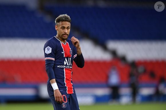 Neymar também já jogou Paris Saint-Germain