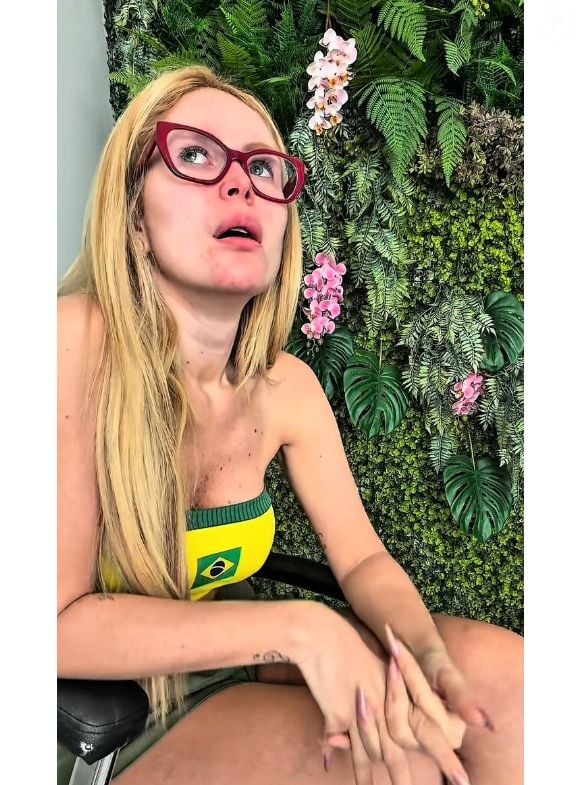 Latino acusado por ex-mulher: Raffa Rarbbie afirmou já ter entrado com pedido de separação do cantor, a quem acusa de falas violentas e ameaças