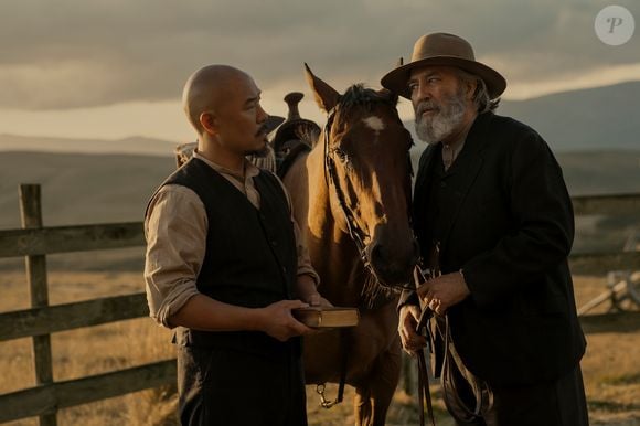 'A Leste do Éden' conta com sete episódios e já está disponível completa na Netflix