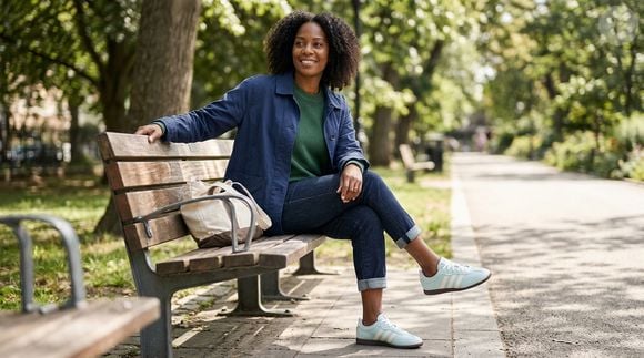 Embora o Adidas Samba esteja entre os modelos mais reconhecidos da marca, o Adidas Barreda Lo Feminino pode ser uma opção para quem deseja experimentar outra silhueta. A escolha do calçado ideal depende das preferências pessoais, e a sensação de conforto pode variar conforme o formato dos pés e as necessidades de cada pessoa.