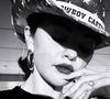 Selena Gomez marcou presença em show de Beyoncé neste domingo (25)