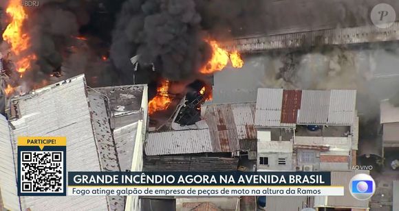 Grande incêndio em galpão no Rio se alastrou e vizinhos relataram momentos de tensão e pânico, precisando deixar suas casas