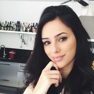 Com uma make básica, Bruna Biancardi mostrava toda sua beleza natural