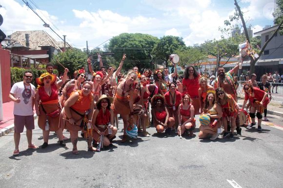Carnaval é uma das festas mais populares por todo o país.