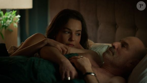 Fernanda Marques ao lado de Marco Ricca na novela 'Um Lugar ao Sol'