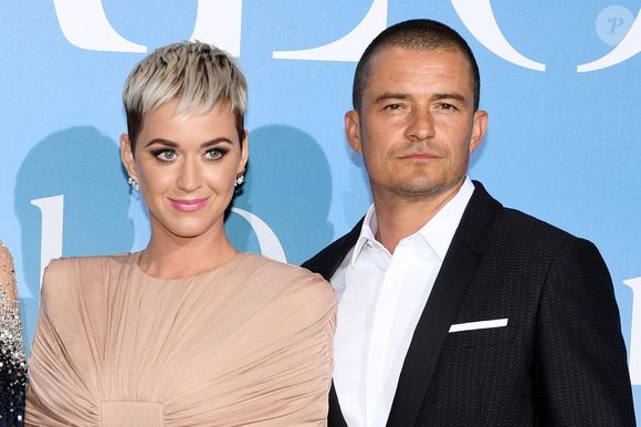 Katy Perry e Orlando Bloom tranquilizam fãs a respeito do nascimento da filha na pandemia: 'Somos sortudos e nem todos podem ter uma experiência de parto tão tranquila como a nossa'