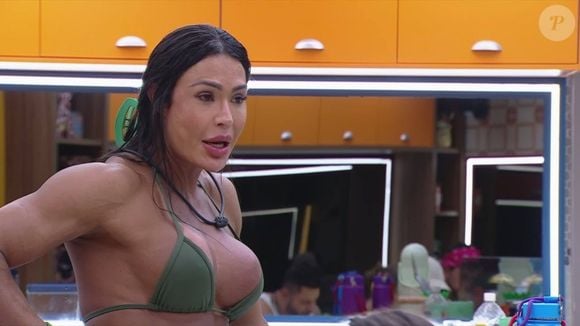 Para tentar manter seu condicionamento físico, Gracyanne Barbosa foi orientada pelo seu personal Jorge Faislon a seguir uma rotina específica de treinos